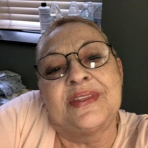 Meet your Posher, Constance